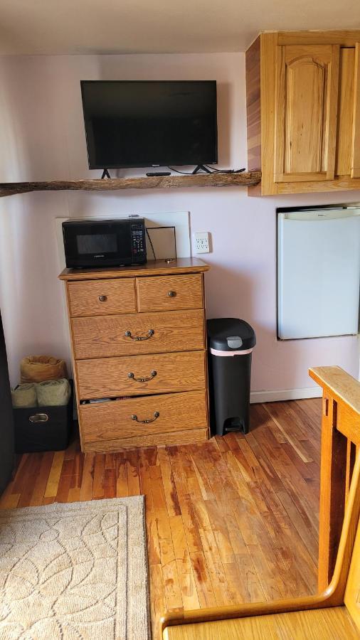 Angel Cottage With A Sauna Or The Cozy With A Jacuzzi Tub, Both Are Studios With A View Of Mount Shasta Extérieur photo